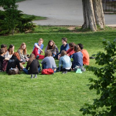 Photo Outdoor gathering